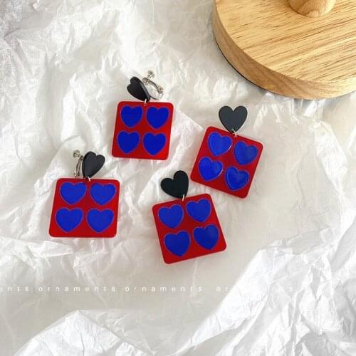 Blue Peach Heart Earrings for Women Fashion Geometric Heart Design Dangler Trendy Ins Wind No Pierced Ear Clips Earring Jewelry