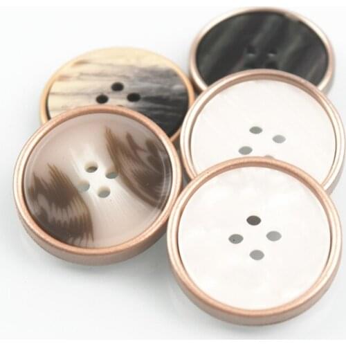 100 pieces 18-28mm Metal resin double fight 4-holes buttons men and women sweater woolen coat windbreaker button spot wholesale