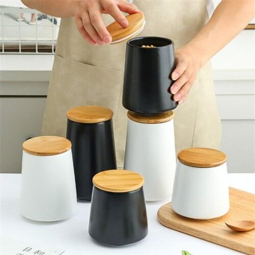 Nordic Ceramic Seasoning Bottle Household Spices Jar with Wood Lid Sealed Cans Kitchen Coffee Candy Storage Tank Food Container