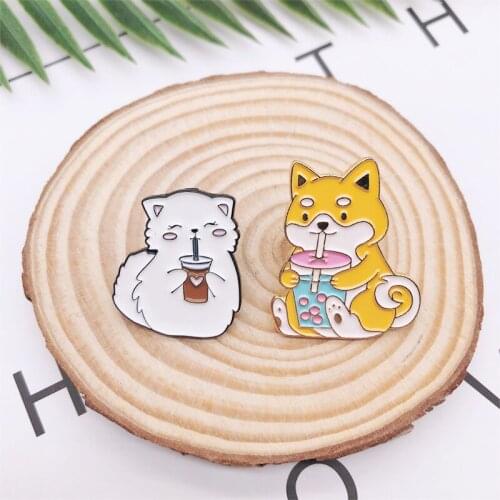 Factory direct custom Enamel Pins Cartoon Animal Fruit Brooches Badge Denim jeans Lapel Pin Cute Gift