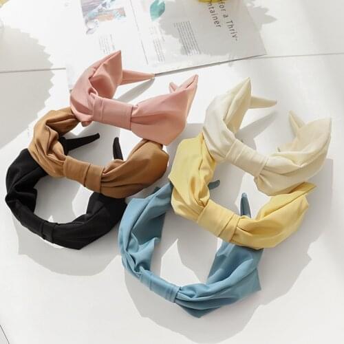 Autumn And Winter New Style Retro Solid Color Fabric Wide-brimmed Ladies Hair Accessories Cross Overlapping Exquisite Headband