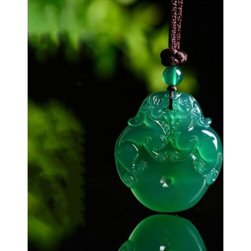 Chinese Natural Carnelian Hand-carved Double Wild Animals Ping Buckle Jade Pendants Fashionable Men and Women Agate Necklace