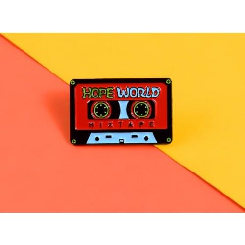 Vintage Tape Enamel Pin Red Black Music Tape Pins Music album Brooches Clothes bag Lapel Pin Badges Jewelry Gifts for Fans