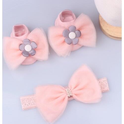 5Sets Newborn Baby Girls Headband Bow Flowers Yarn&Fabric Hair Bands Hair Accessories SocksThree-piece Suit Month Baby Gift