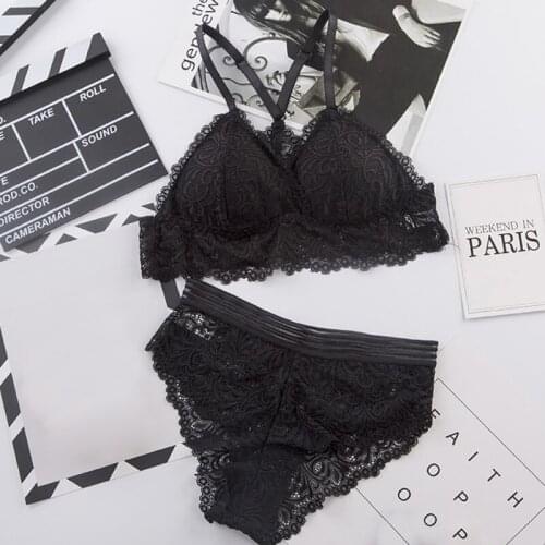 Sexy Lace Women Bra Sets Wireless Underwear Lingerie Set Women Seamless Embroidery Bra Set