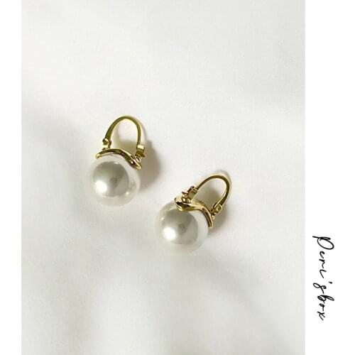 PerisBox Gold Huggie Hoop Earrings with Baroque Pearl French Brass Clasp Shell Pearl Earrings Minimalist Pearl Earrings Femme