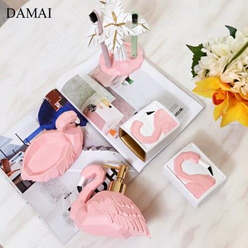 Creative Resin Flamingo Bathroom Set Nordic Modern Five Piece Set Toiletries Organizer Household Bathroom Accessories Decoration