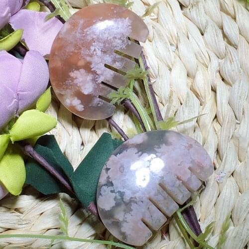 Cherry agate a tow comb