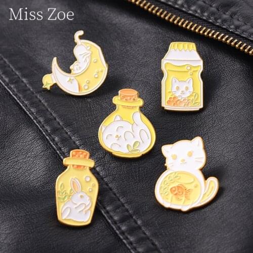 Vase Fish Tank Animal Enamel Pin Sweet Cutie Rabbit And Cat Metal Brooches Badges For Backpack Bag Hat Women Jewelry Accessories