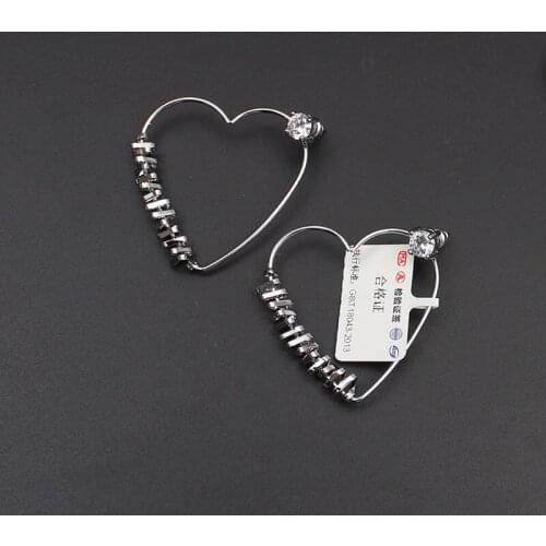 European And American Style Heart Earrings Copper Material Silver Color Ins Popular Luxury Fashion Earring Jewelry Gift