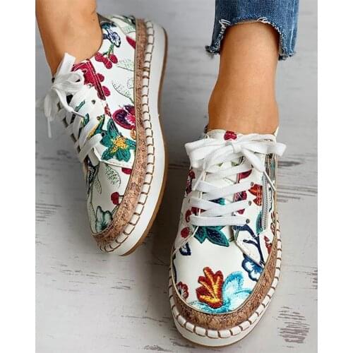 E CN Women's Sneakers