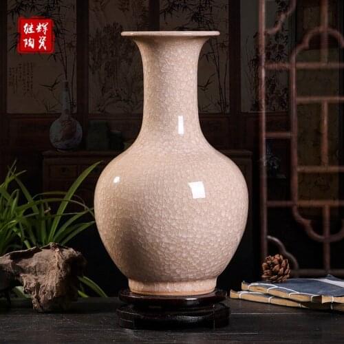 Cracked jade and borneol porcelain vase from Jingdezhen China