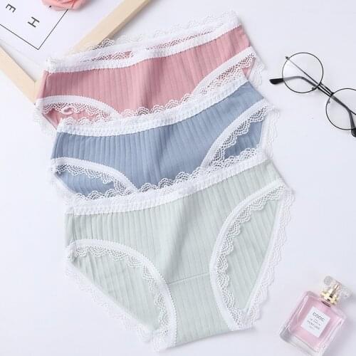 New 2020 Mid-waist Sweet Cotton Ladies'panties Girl Cotton Seamless Lace women sexy briefs popular vane underwear comefortable