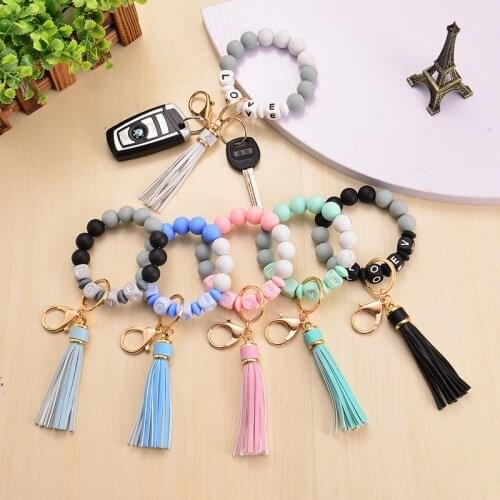 Creative New Letter Love Bracelet Key Ring Silicone Bead Wrist Keychains Tassel Bangle Chains Pendant Accessories