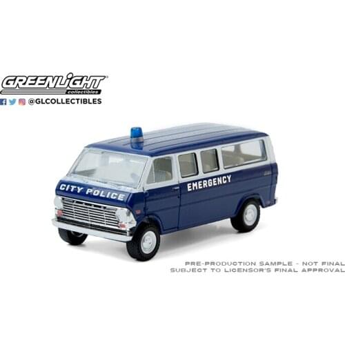 Green Light 1:64 1969 Ford Club Wagon boutique alloy car toys for children kids toys Model original box