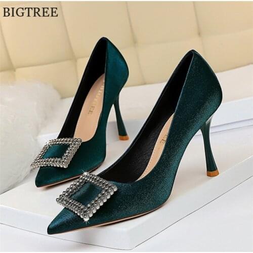 Green Classics Crystal Buckle Women Pumps High Heels Party Shallow Silk Pumps Fashion Ladies Rhinestone Pointed Toe Office Shoes
