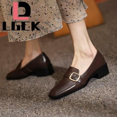 Hot Sale Fashion Women Office Shoes Hanged Metal Loafers Ladies Shoes Woman Slip-on Casual Walk Shoe Women Soft Square Toe Shoes