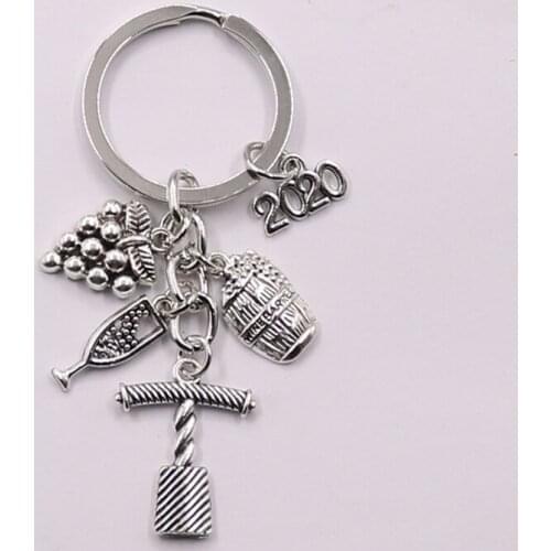 2020 New Red Wine Charms Keyring Grape Charms With Wine Opener Keychain Womens Personalized Jewelry Key Chains