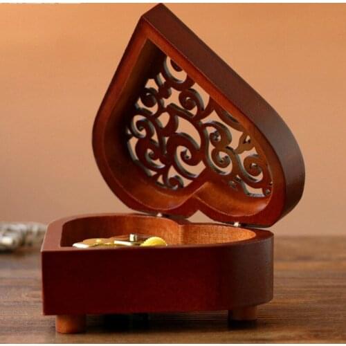Retro Heart-shaped Clockwork Music Box Wooden Music Box Sky City Canon Creative Gift