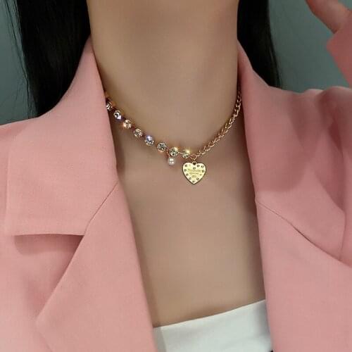 U-Magical Shining Love Heart Rhinestone Pendant Necklace for Women Imitation Pearl Asymmetry Chunky Chain Necklace Jewelry