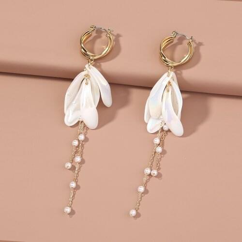 2020 New Long Tassel Flower Petals Dangle Earrings Women Fashion Exaggerated Pearl Drop Earrings Jewelry