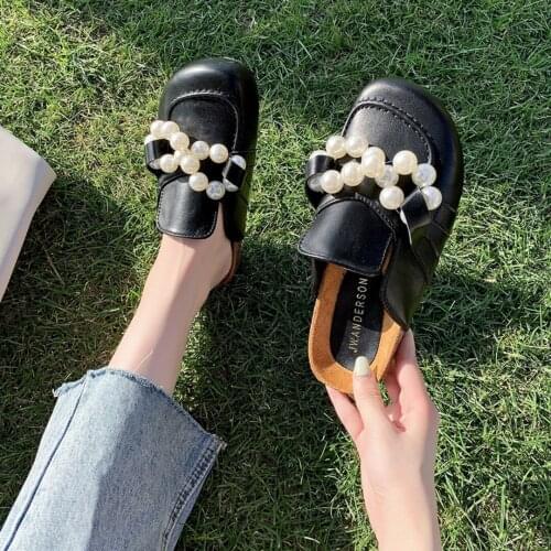 Women Sandals Luxury Designer Leather Shoes Woman Slipper Round Toe Pearl Flat Mules Slipper Women Casual Party Shoes Plus Size