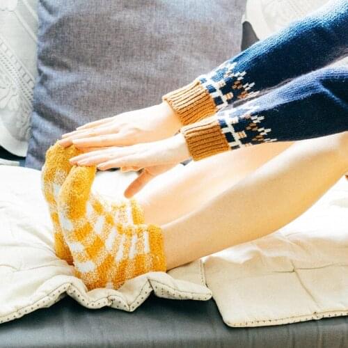 Winter sleep socks thickened coral socks black and white plaid warm home floor socks