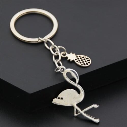 1pc Dropshipping Metal Pineapple Charms Flamingo Keychain Diy Keychains Animal Women Car Bag Key Chain Jewelry E301