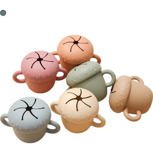 6 Colors Creative Mushroom Baby Portable Snack Cup Food Grade Silicone Snack Dishes Storage Container With Lid Tableware