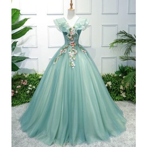 Vintage Ice Blue V-neck Ball Gown Prom Dresses 2019 Applique Flowers Beads Custom Made Evening Dress Sweet Quinceanera Dresses