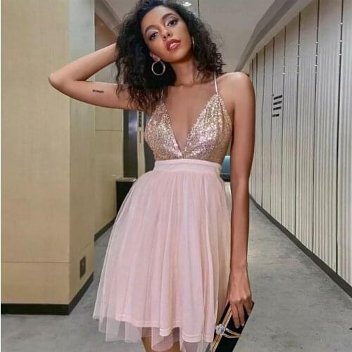 Light Pink Homecoming Dress Knee Length Spaghetti Straps V-Neck Sequined Sleeveless Sparkly Short Party Prom Gown Backless