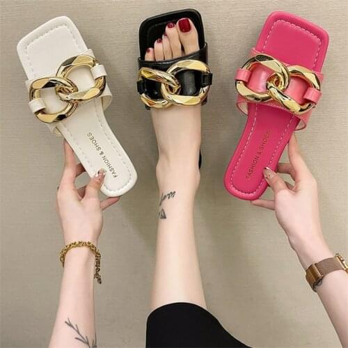 2021 Womens Flat Metal Chain Slippers Female Square Toe Cap Sandals Ladies Summer Women Outdoor Slides Multicolor Large Size