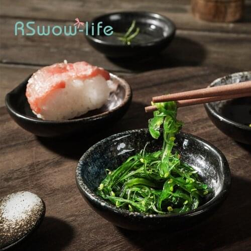 5Pcs Japanese Ceramic Small Dishes Household Seasoning Dishes Sauce Dishes Creative Small Round Snack Dishes Soy Sauce Dish