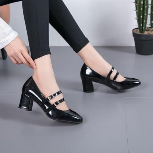European American Pumps Patent Leather Retro Mary Jane Shoes with Summer Single Shoes Female Elegant College Set Foot High Heels