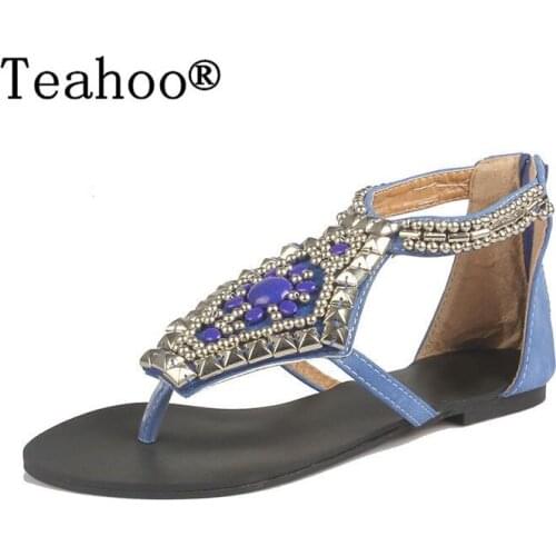 SUMMER STYLE Women Plus Size Sandals Size 35-40 New 2017 Nation Bohemia Rivet Flats Sandal Fretwork Beading Roman