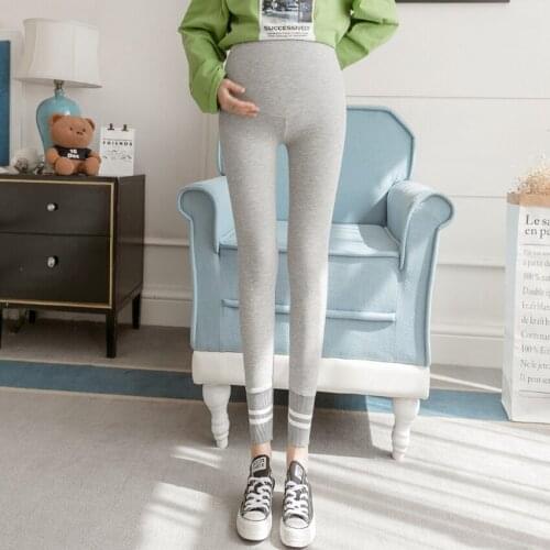 Pregnant womens leggings spring and autumn models thickened pregnant belly lift pants Korean fashion leggings foot pants