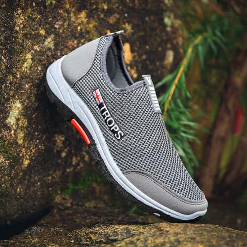 Large Size Mens Running Shoes Men Sneakers Ultralight Sports Shoes Man Mesh Sport Shoe Male Summer Low Top Flat Zapatos 2020 I2