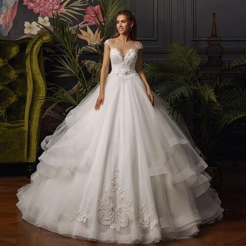 New Special O-neck Lace Up Back Beading Pearls Flowers Gorgeous Princess Ball Gown Wedding Dresses Plus Size Vestido Novia