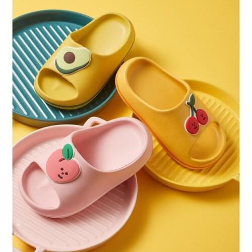 Girl Boy Thick Platform Slippers Summer Cherry BeachFruit Eva Soft Strawberry Slide Children Indoor Bathroom Anti-Slip Shoes