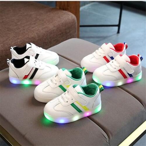 2021 spring autumn period and the new childrens shoes LED lights glow loafers girls sandals boy colorful flash flat shoes