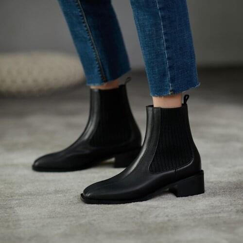 Chelsea Boots boots women Leather ankle boots shearling-lined ankle boots Patent leather ankle boots