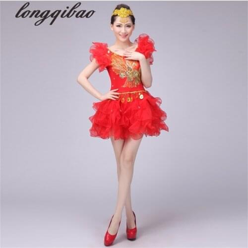 The new stage sequins performance costumes modern dance clothes women pompon short skirt skirt adult fashion performance service