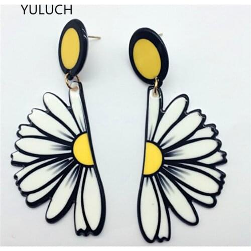 Leapord Fashionable statement palace restoring Acrylic round flower shape earring vintage women
