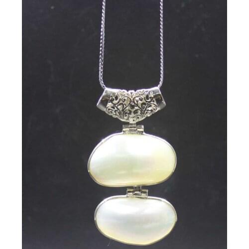 Wholesale price Fashion Rare Huge 60X47mm Natural White Mother of Pearl Shell Conch Pendant