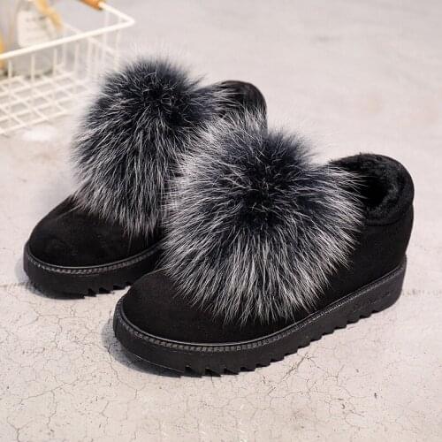 2020 Winter New Womens Short Boots Fluffy Fur Ball Ultra-warm Fashion Inside Increase Cute Casual Womens Snow Boots B23-24