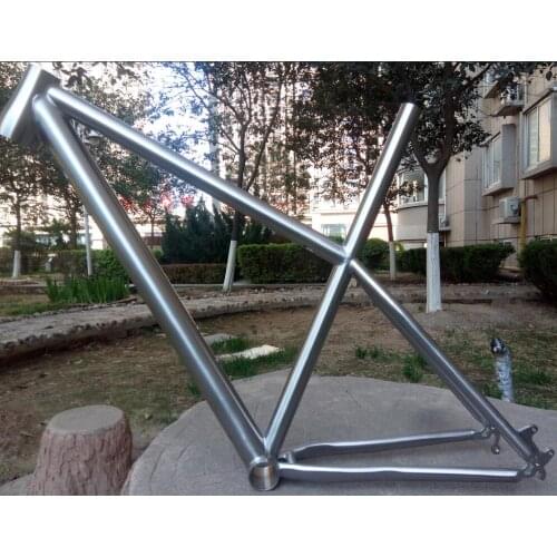 Titanium fat bike frame with tapered head tube, XACD titanium bicycle frame with BB30 Bottom bracket, custom titanium fat frame