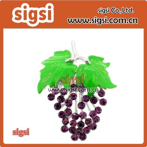 Fashion crystal rhinestone grape brooch