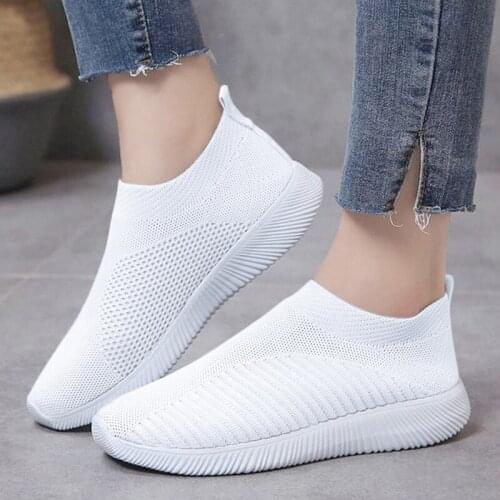 2021 new plus size autumn sports womens vulcanized leisure one-foot flat white mesh soft walking shoes