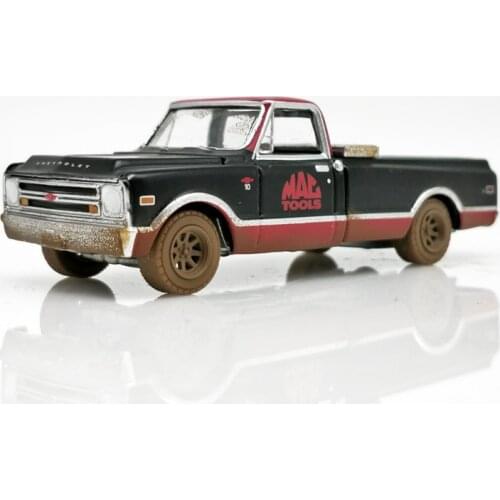GreenLight 1:64 1968 Chevy C-10 pickup black red boutique alloy car toys for children Model