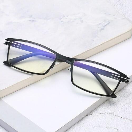 Ultralight Men Hingeless Square Reading Glasses Flexible Screwless Presbyopia Eyewear Anti Blue Light Portable Magnifier +1.5